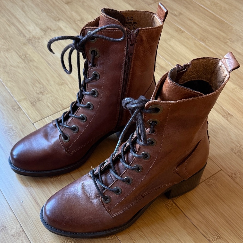 Miz Mooz Cognac Brown Leather Lace-Up Ankle Boots